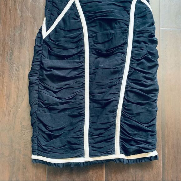 ASOS Vintage Black & Ivory Ruche Bodycon Strapless Cocktail/Wedding Guest Dress - Picture 3 of 10